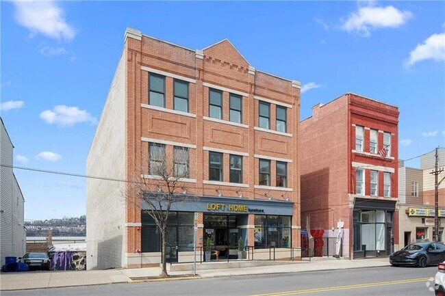 Building Photo - 3529 Butler St Rental