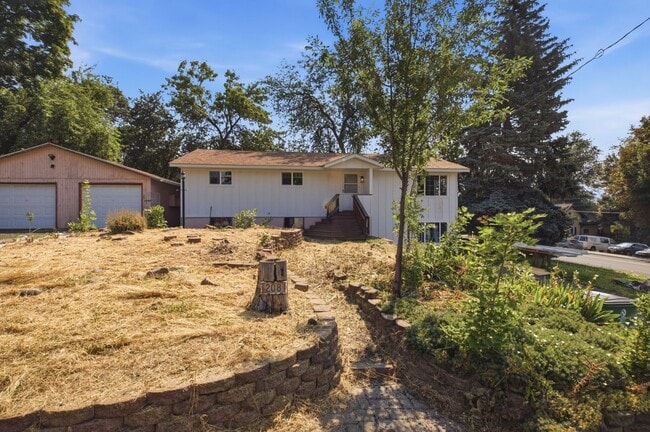 Photo - Cherry St Duplex Unit 208