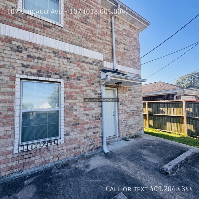 Building Photo - 107 Chicago Ave Unit 107 (018.001.004)