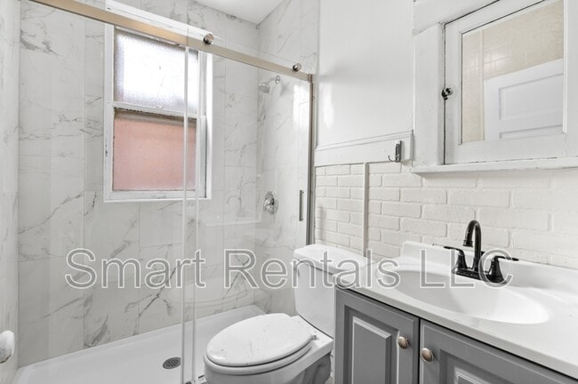 Photo - 4067 Botanical Ave