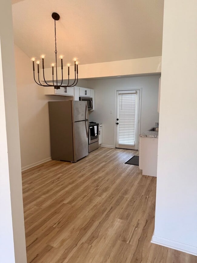 53 Brooksie Dr Unit Main
