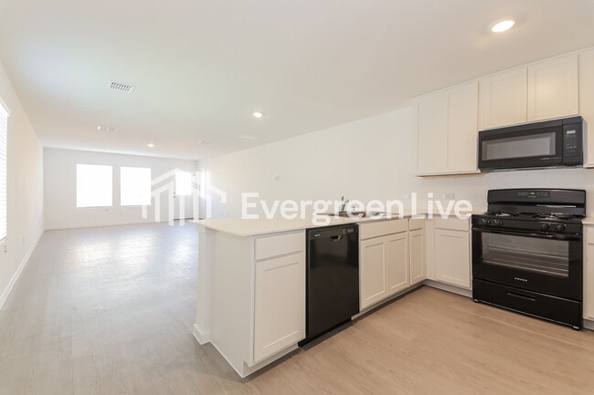 Photo - 1025 Calley Pear Trl