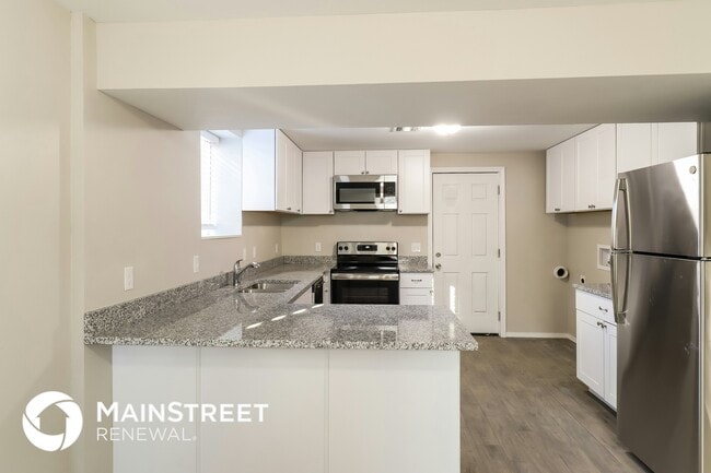 Photo - 5701 N Warren Ave