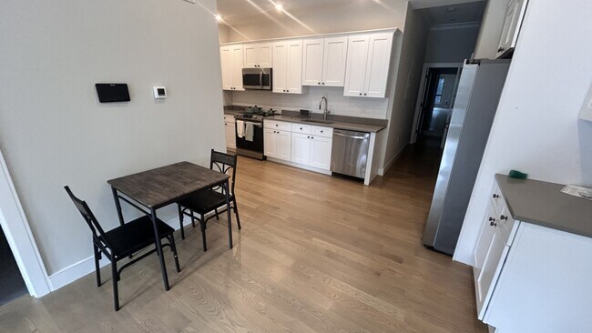 Photo - 16 Highgate St Unit 203