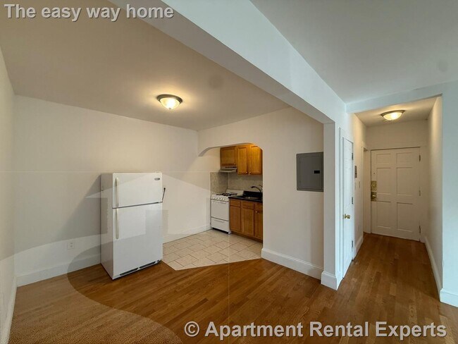 Building Photo - 401 Broadway Rental