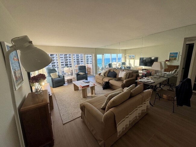 Photo - 5000 N Ocean Blvd Unidad 707