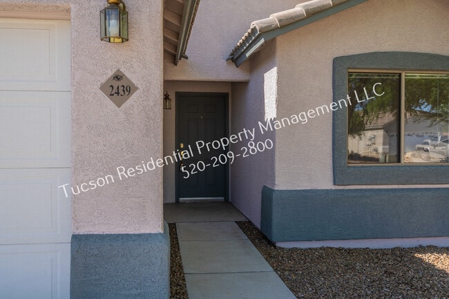 Photo - 2439 W Rousseau St