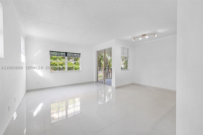 Photo - 3125 NE 184th St Unit 1201