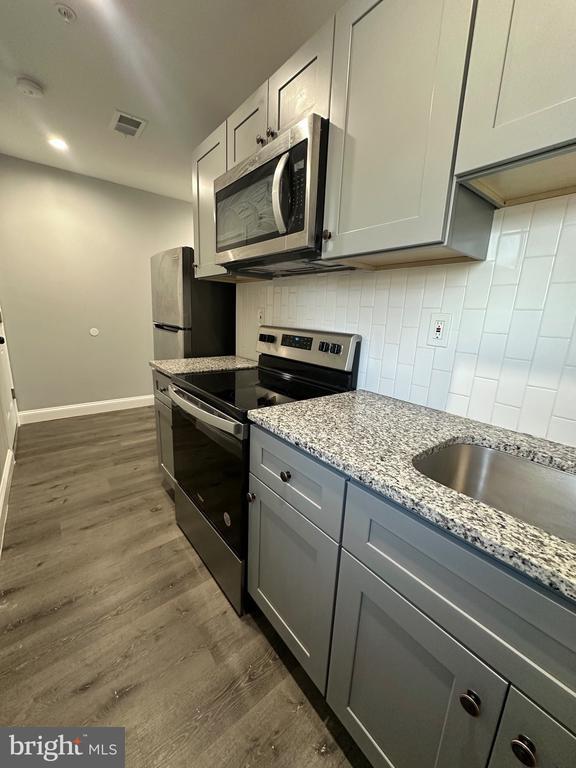 Building Photo - 328 N 62nd St Rental
