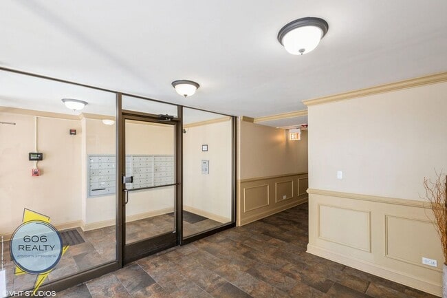 Photo - 7300 W North Ave