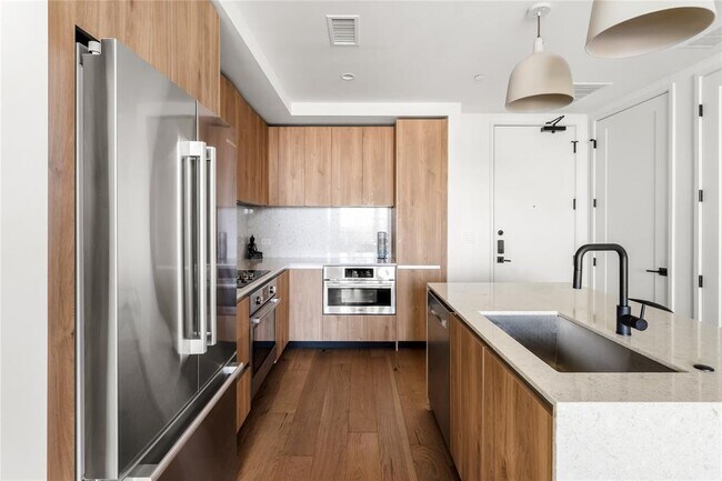 Photo - 84 East Ave Unit 3603