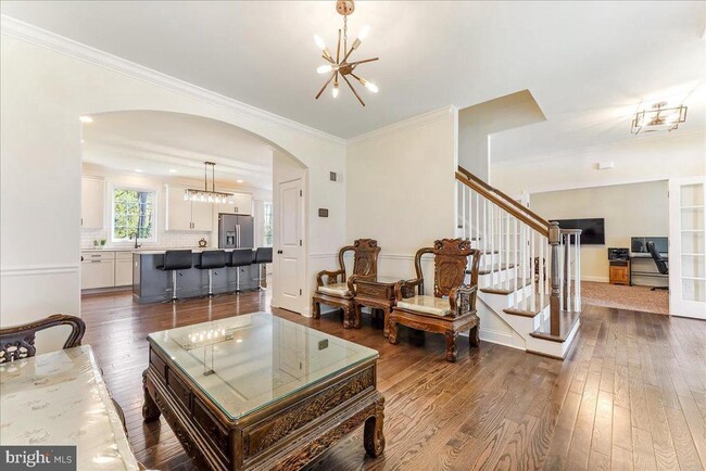 Photo - 321 Middletown Rd