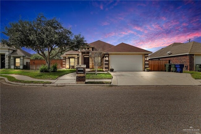 Building Photo - 21 Rio Blanco St