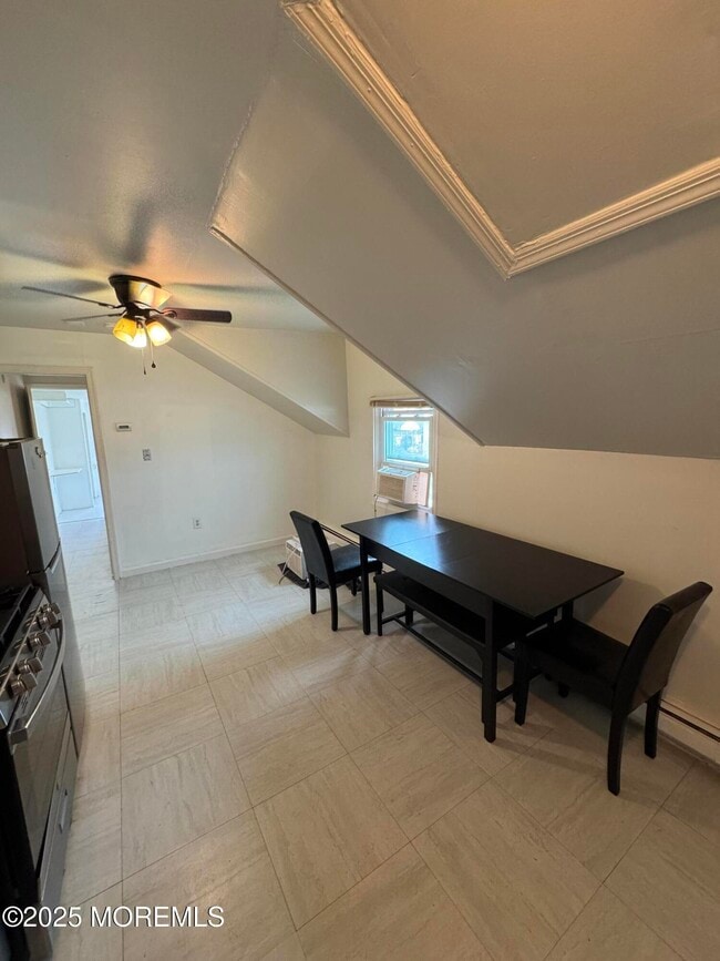 Photo - 172 Carr Ave Unidad D