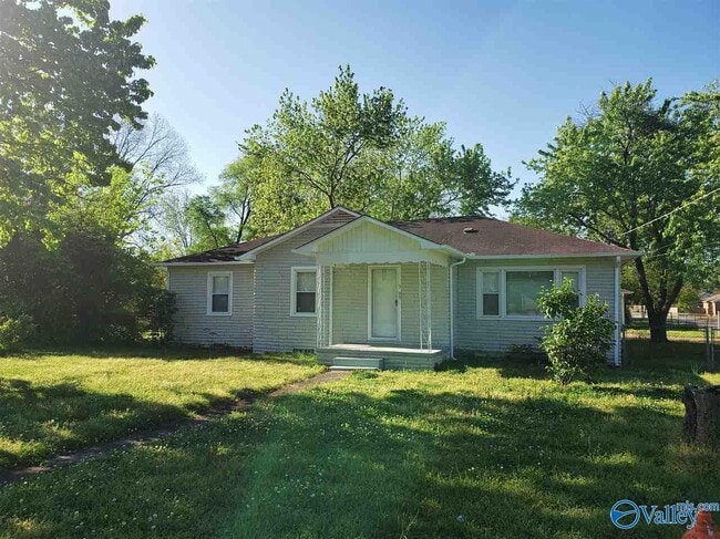 Building Photo - 300 Beirne Ave NE Rental