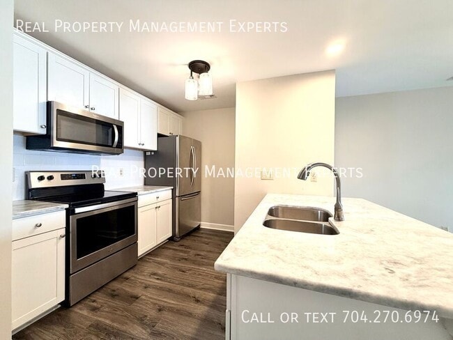 Photo - 913 Southwest Dr