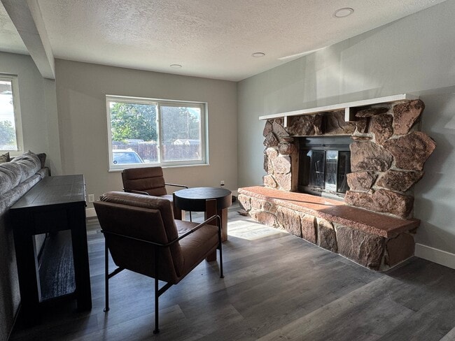 Photo - 9300 Grove St