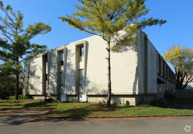 Photo - Winterwood Gardens Apartments