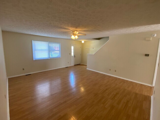 434 W Northlane Dr
