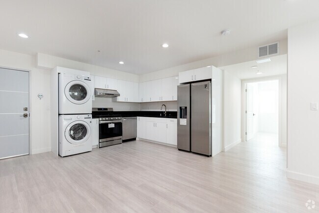 511 S Alexandria Ave - 511 S Alexandria Ave