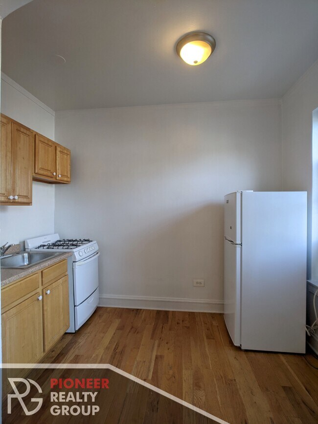 Photo - 4831 N Damen Ave Unit 215