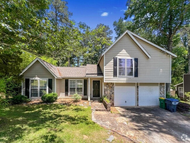Building Photo - Fantastic 3 BR/ 2.5 BA Home in Kennesaw!