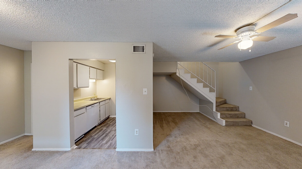 Photo - The Hub at Baton Rouge-Under New Management Apartments