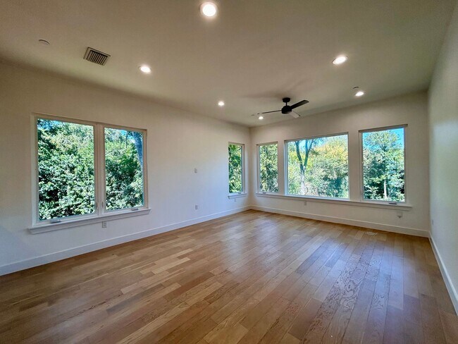 Photo - 4010 Clawson Rd