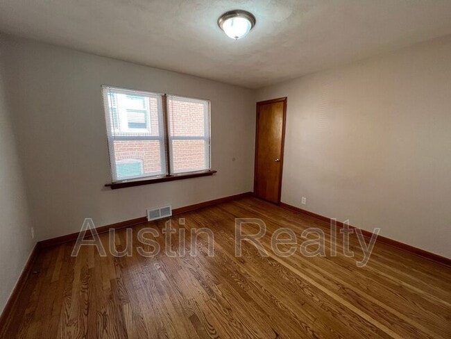 Photo - 1509 Collins Ave