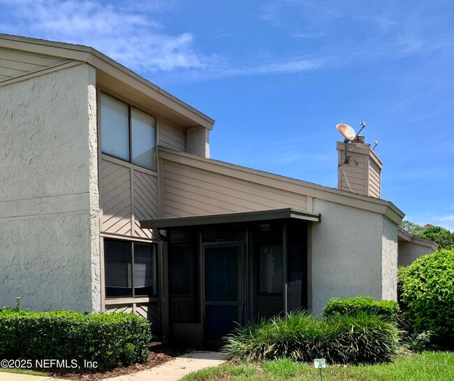 Building Photo - 2124 Sea Hawk Dr Rental