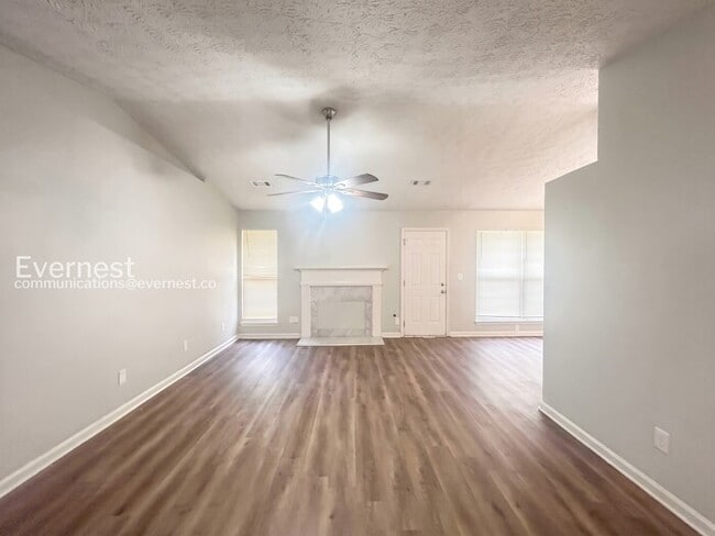 Photo - 2132 Briar Glen Ln SW