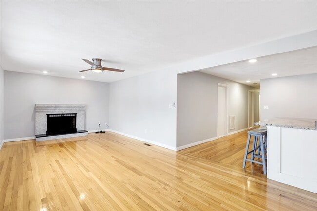Photo - 91 Williams St Unit 91