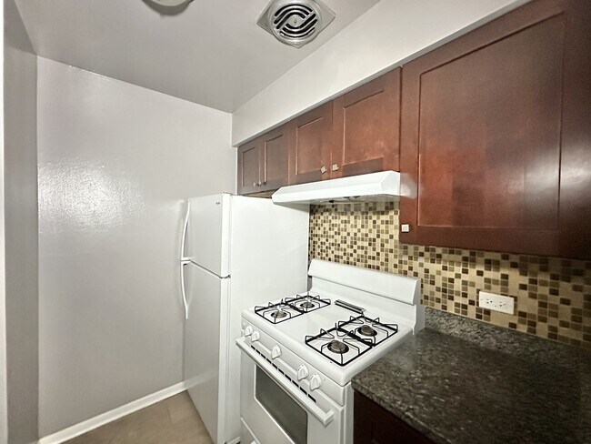 Photo - 5820 N Sheridan Rd Unit 014