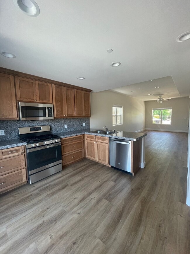 Photo - 2 bed, 2.5 bathroom Townhouse Unit 1060-101