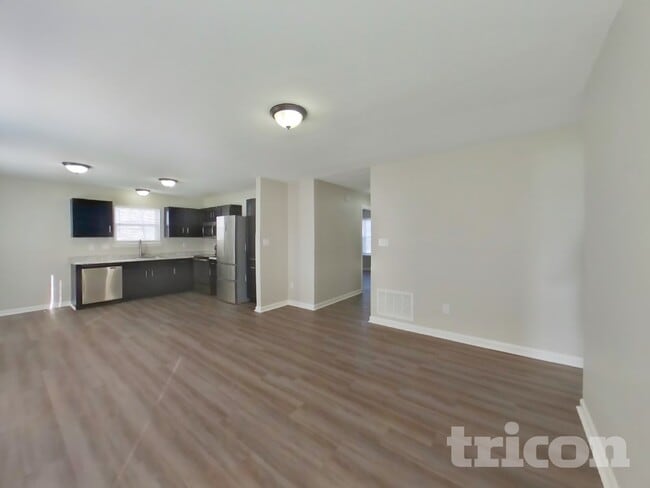 Photo - 1619 Prairieview Ln