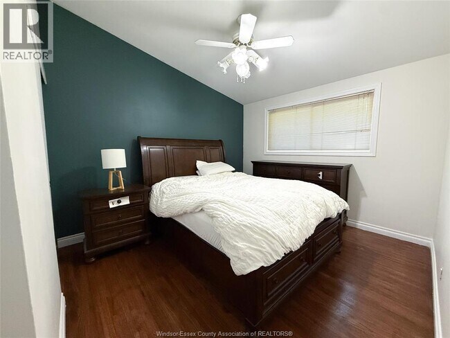 Photo - 1275 Belleperche Pl