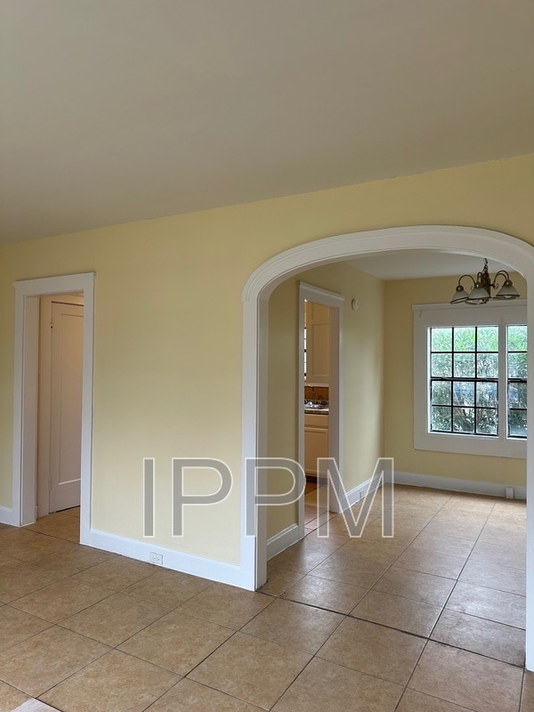 Photo - 284 Corona Cresent St