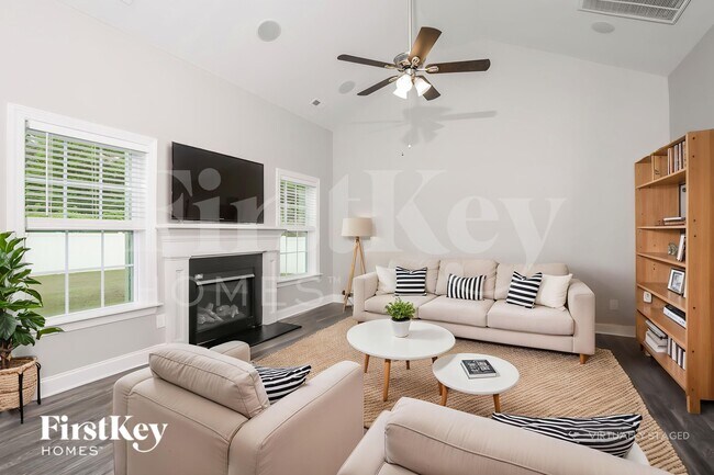 Photo - 157 Ramsgate Dr