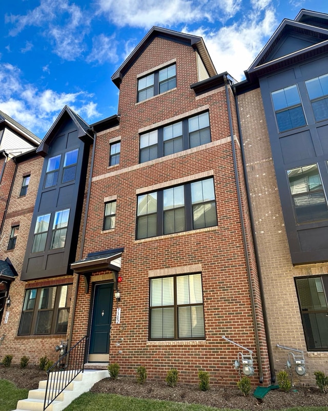 Building Photo - 7302 Mountaineer Dr