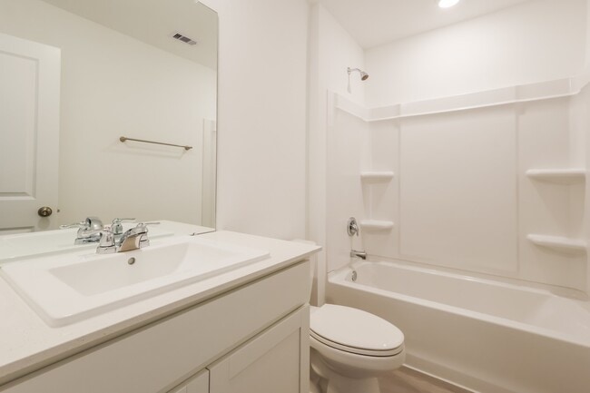 Photo - 303 Bush Mdw Ln