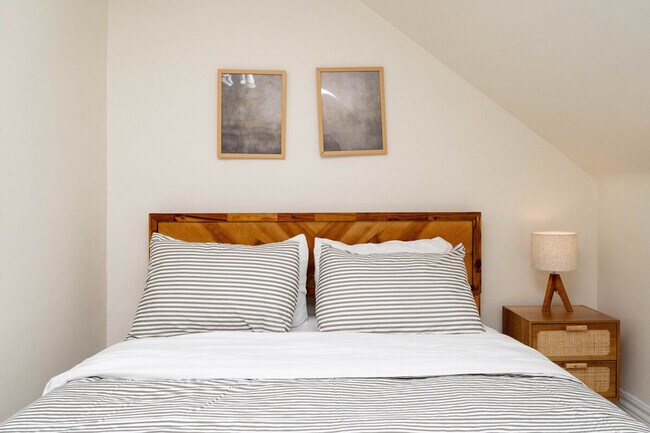 Photo - 23 Parkside Dr Unit SI ID1512082P