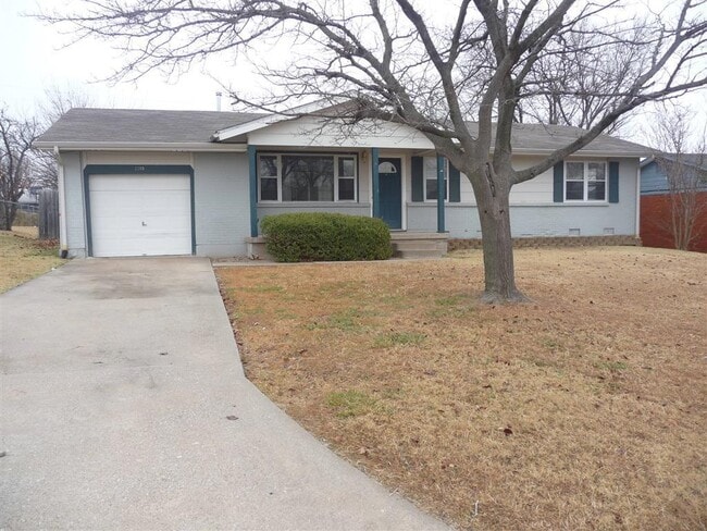 Building Photo - 2205 NW 46th St