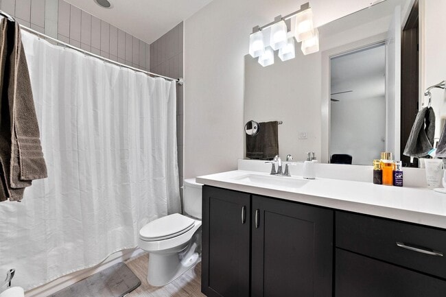 Building Photo - 4621 Chartres St