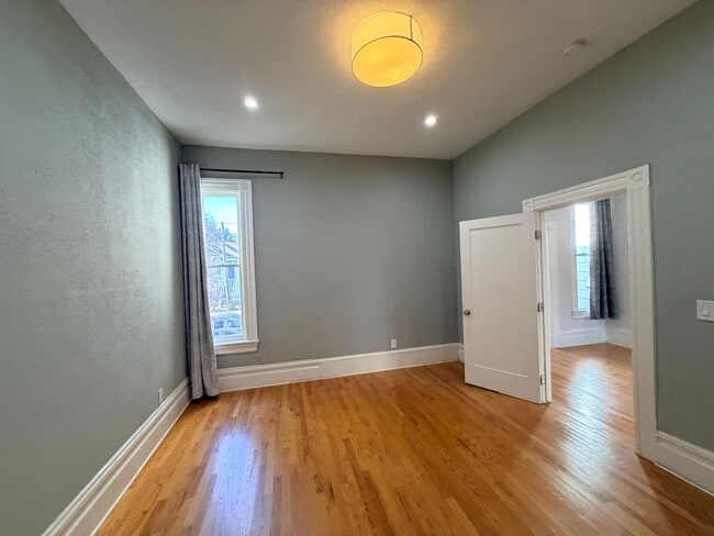 Photo - 1224-1226 Campbell St Unit 1226