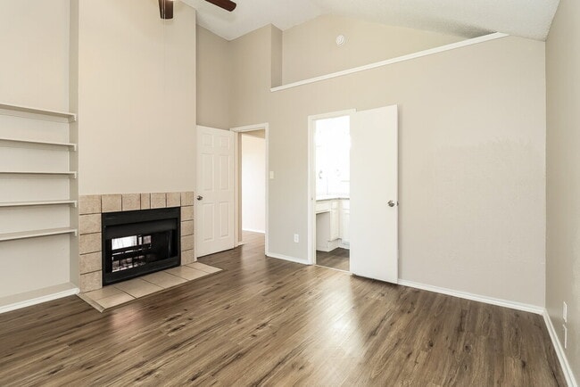 Photo - 2618 Butterfield Dr