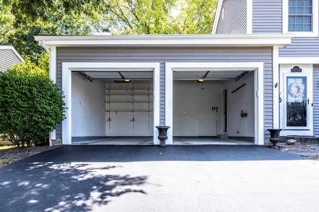 Photo - 2037 Sutter Pkwy