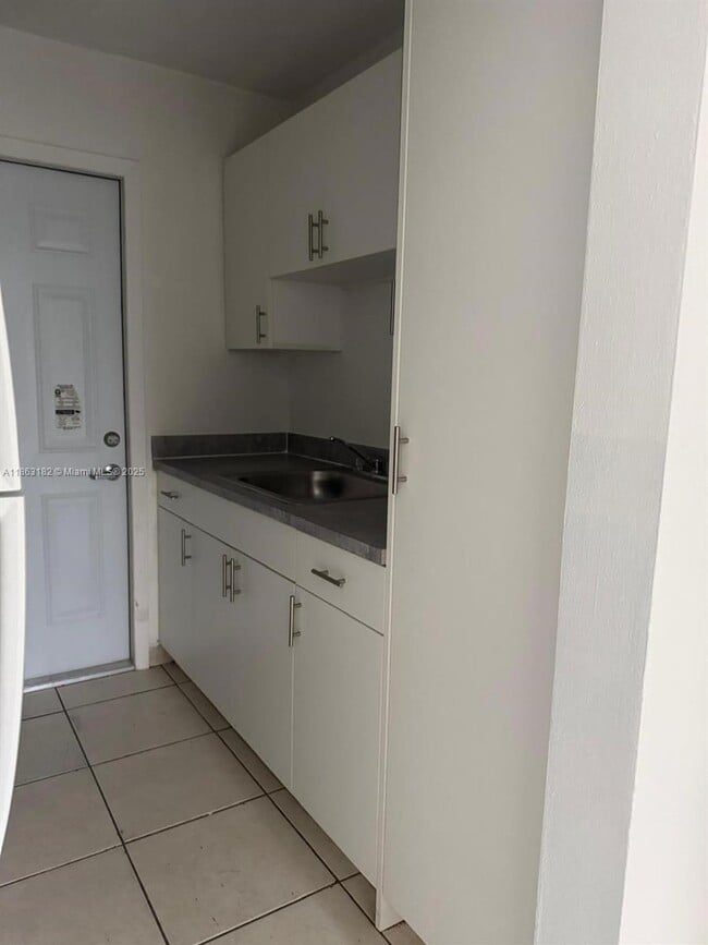 Photo - 2040 NE 170th St Unit 2