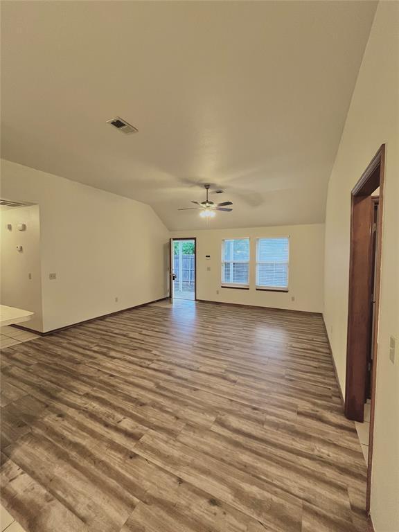 Photo - 1304 Commerce Dr