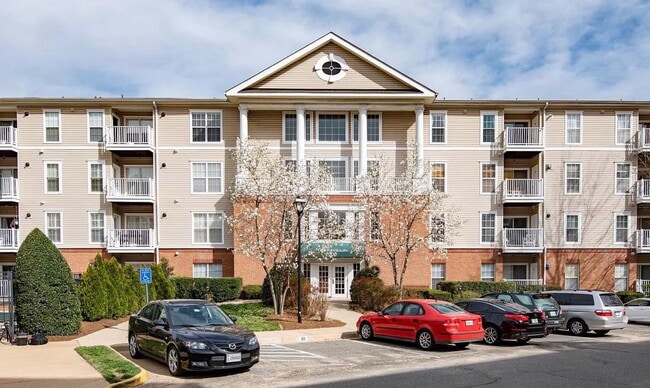 Photo - 7000 Falls Reach Dr Unidad 102