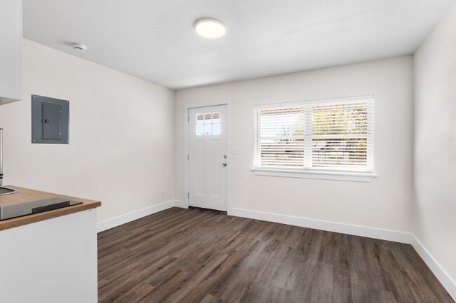 Photo - 901 N Gaskill St Unit 21